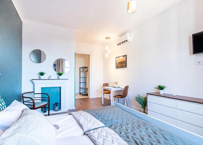 Super - Modern - Sunny