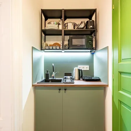 Super - Modern - Sunny *