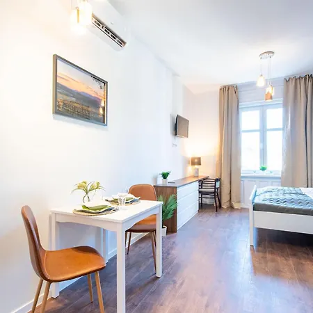 Super - Modern - Sunny *